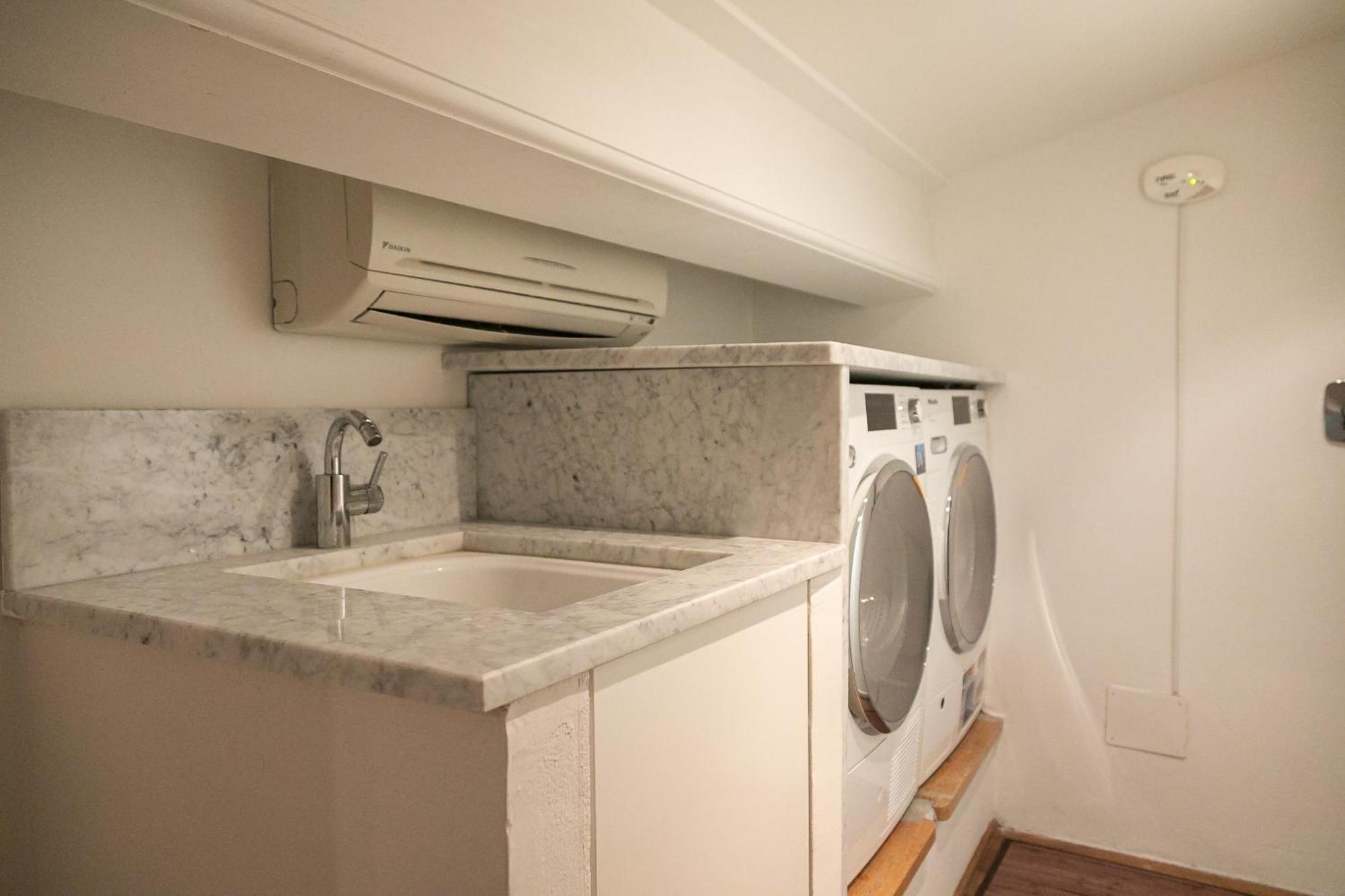 Borgo Tegolaio Terrace Apartment Florence Exterior photo